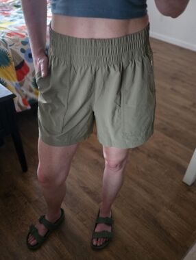 Athleta Smocked-Waist Athletic Shorts, Size Small